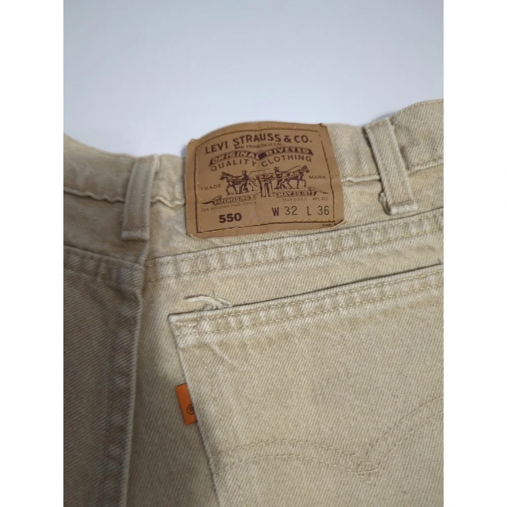 Vtg Levi's 550 Jeans Mens 32x36 Tan Khaki Relaxed Tapered Leg USA 90s USA